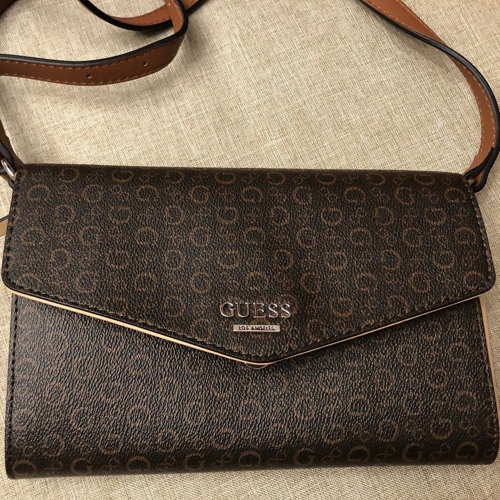 AUTHENTIC & NEW Classic Guess Shoulder/Crossbody Purse. - Picture 2 of 13